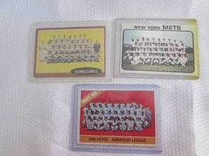 lot 256 image: Baseball Team Cards...