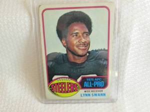 lot 326 image: 1976 Topps Lynn Swann Card...