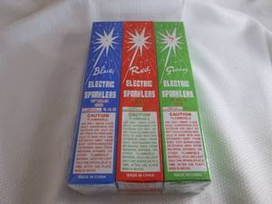 lot 372 image: 12- 8 ct pks Red, Green & Blue Spar...