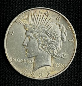lot 35 image: 1922-P Peace Silver Dollar AU-EF