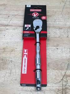 lot 28 image: Craftsman V Series 12 Drive Ratchet Model # CMMT86331V 12272410