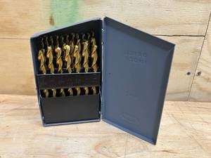 lot 40 image: GREENFIELD INDUSTRIES 1 Set W150-DHT Parabolic Drill Bits A Through Z