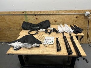 lot 136 image: Video Light Kit with Soft Box