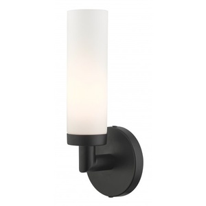 lot 96 image: Livex Lighting Decorative Fixture