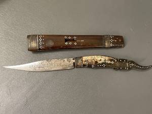 lot 2 image: Intricately Designed Antique  VTG Wooden Dagger Ceremonial Knife