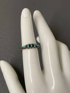 lot 9 image: Vintage Southwest Silver Ring with Five Turquoise Stones, Size 5.5, Petite Point Style