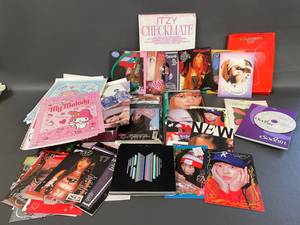 lot 22 image: K-Pop Merchandise Lot - ITZY, New Jeans, More