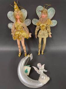 lot 24 image: Vintage Silvestri Fairy Dolls & Italian Glass Moon Ornament Lot