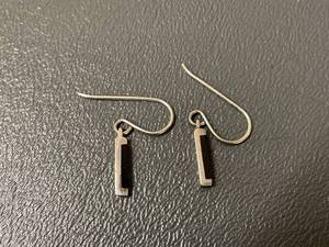 lot 44 image: Minimalist Sterling Silver Black Stone Dangle Earrings