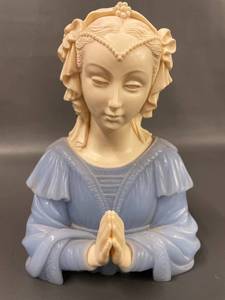 lot 49 image: Bianchi G. Ruggeri Praying Woman Sculpture Vintage Figurine
