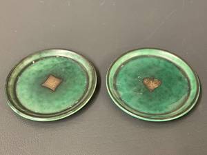 lot 59 image: Vintage Gustavsberg Argenta Plates with Metallic Inlays Sweden Set of 2
