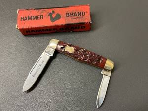 lot 85 image: Vintage Hammer Brand Double Blade Pocket Knife with Box