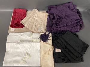 lot 86 image: Waterford Linens Damask Tablecloths & Napkins Set