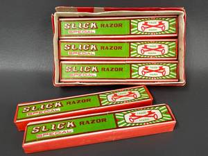 lot 110 image: Vintage Slick Special Straight Razor Boxed Set Collectible
