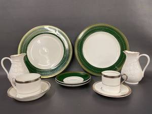 lot 111 image: Porcelain Dinnerware Set Gold Green Accent Fine China