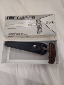 lot 115 image: Fury Caravans 440 Stainless Steel Knife
