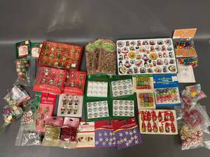 lot 146 image: Vintage Christmas Ornament Collection Lot