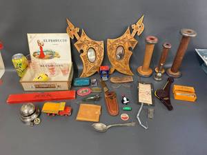 lot 52B image: Vintage & Antique Collectibles Lot El Producto, Glassware, Toy