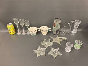 lot 76B image: Decorative Glassware Lot Vases, Bowls, and Face Mugs