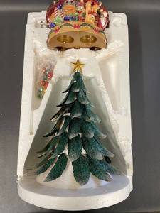 lot 78B image: Festive Partylite Decorative Christmas Tree with Rotating Gift Base