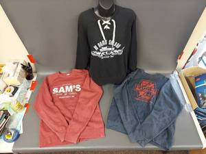lot 81B image: Lot of 3 Branded Long-Sleeve Shirts - Local Establishments