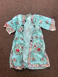 lot 6A image: Golden Bee Vintage Embroidered Satin Robe Medium Aqua