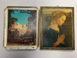lot 12A image: Vintage Wall Plaques Mt. Rushmore & Artistic Portrait