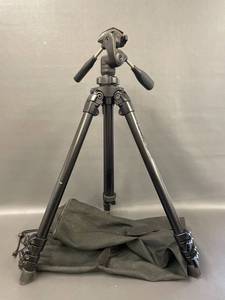 lot 26A image: SLIK ABLE 300 DX Camera Tripod with Case 65