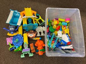 lot 38A image: Mixed Lot of Childrens Plastic Toys & Play-Doh Accessories