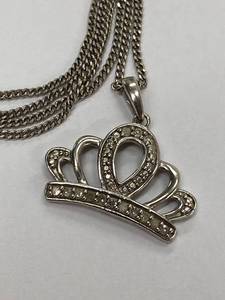 lot 20K image: Sterling Silver Crown Pendant Necklace
