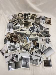 lot 21K image: Vintage Photos Lot 1940s