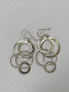 lot 26K image: Boho Chic 925 Silver Interlocking Circle Earrings