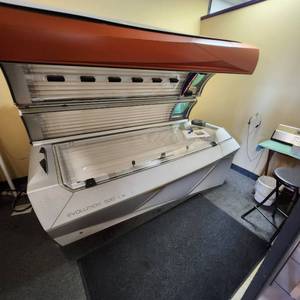 lot 10L image: Ergoline Evolution 500 Turbo Power Tanning Bed