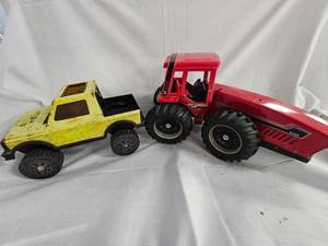 International Toy Tractor and Toy Truck
