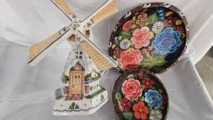 Windmill Light and Dutch Plates
