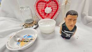 Fairytale Plate, Timberwolves Nesting Dolls