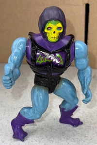 lot 81 image: HE-MAN 1983 Battle Chest SKELETOR  MOTU mattel