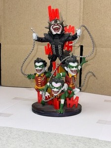 lot 115 image: Q Fig Max ELITE DC The Batman Who Laughs Collectible Statue