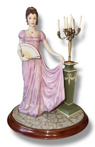 lot 121 image: Jane Austens Elizabeths Surprise Limited Edition Porcelain Figurine  Pride & Prejudice