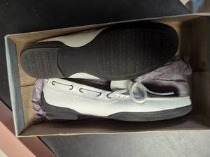 lot 14 image: Pair of Mens Leather Sneakers, Size 10