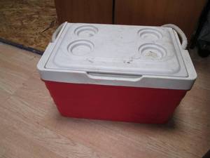 lot 70 image: Vintage Red Cooler with White Lid and Rope Handles