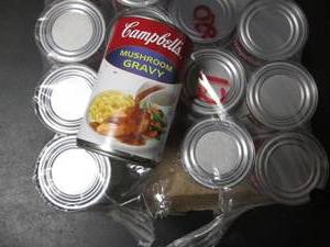 lot 121 image: Campbells Mushroom Gravy - Pack of 12 Cans