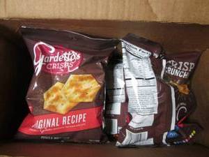 lot 132 image: Box of 6 Gardettos Crisps - Original Recipe and Toasted Chips