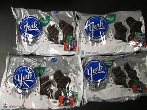 lot 155 image: Set of 4 York Peppermint Patties Snowflakes - 9.6 oz Each