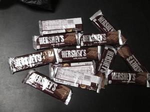lot 186 image: Set of 12 Individually Wrapped Hersheys Milk Chocolate Bars