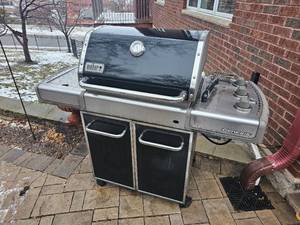 lot 80 image: Weber Genesis Propane Grill