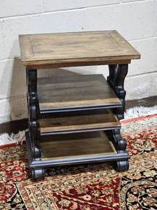 lot 66 image: Hooker Furniture Sanctuary Rectangular Accent Table