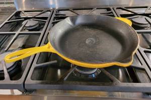 lot 88 image: Le Creuset Yellow No. 30 Skillet Fry Pan