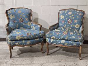 lot 96 image: Ethan Allen - French Bergere Armchair Pair - Floral Blue