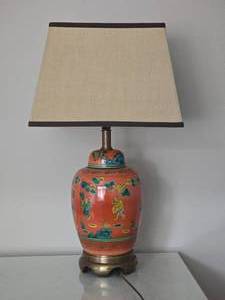lot 95 image: Stunning Chinese Handpainted Ginger Jar Table Lamp